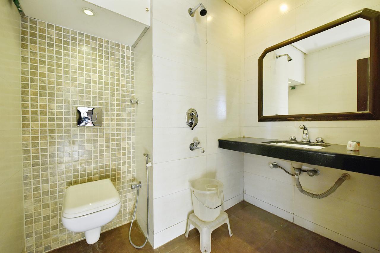 Oyo 8917 Hotel Crystal Palace Шимла Екстериор снимка